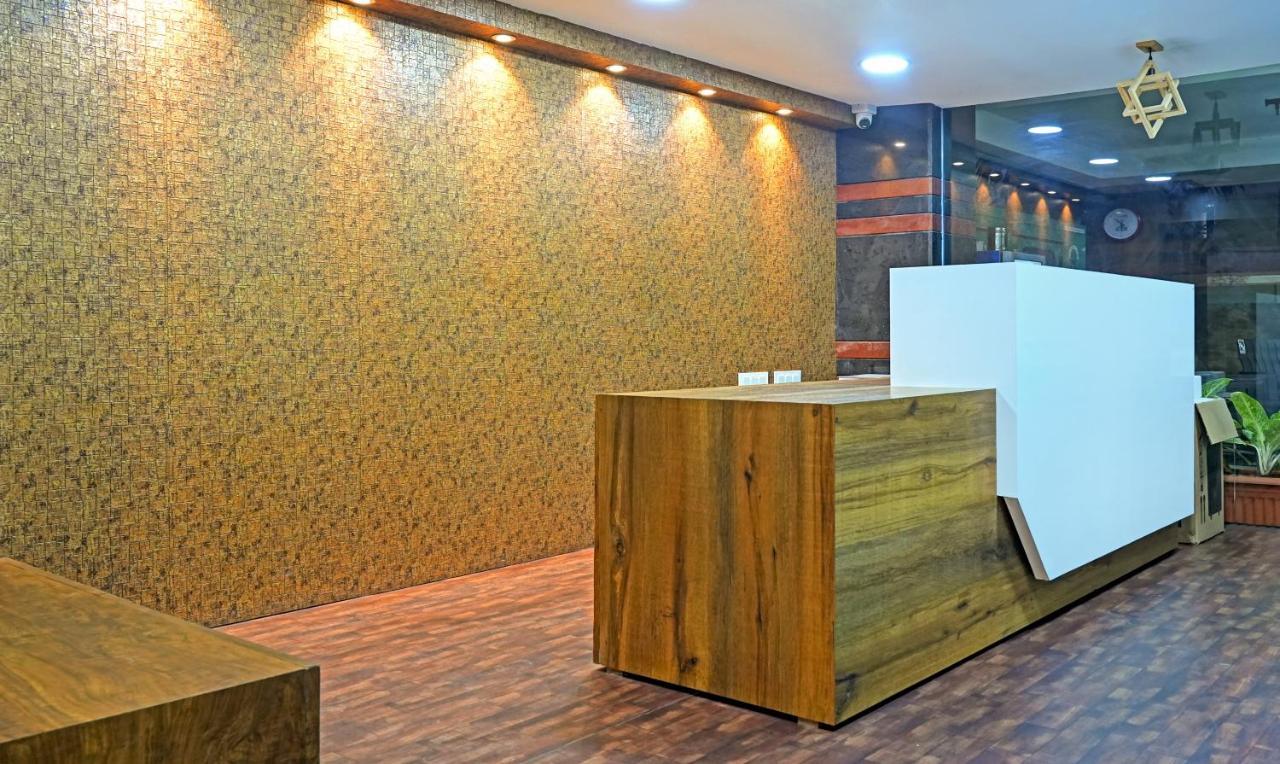 Treebo Trend Jsn Grand Hotel Vijayawāda Exterior photo