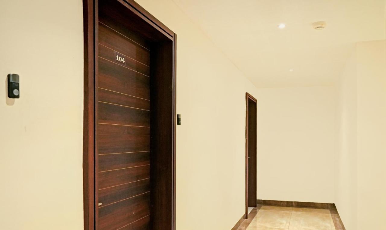 Treebo Trend Jsn Grand Hotel Vijayawāda Exterior photo